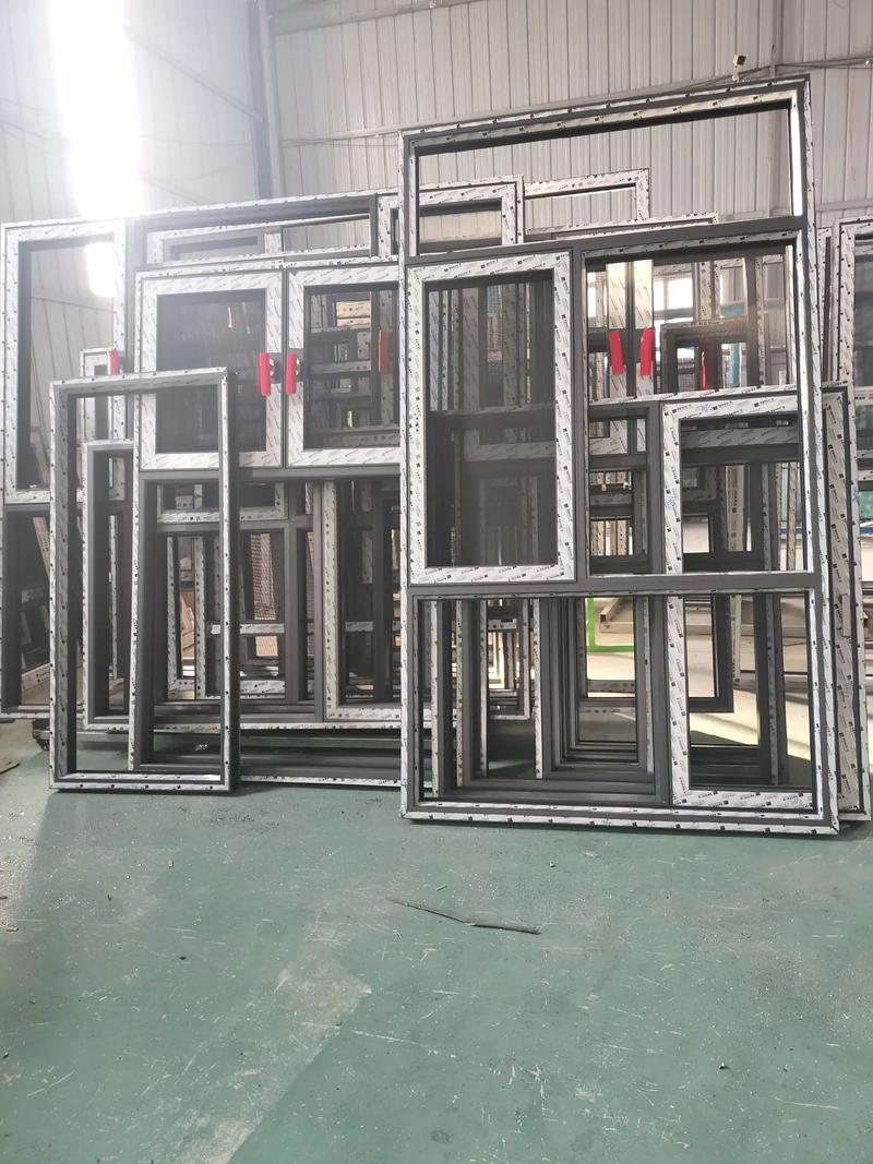 實(shí)景探訪 門窗加工制作現(xiàn)場(chǎng)，揭秘高品質(zhì)家居細(xì)節(jié)